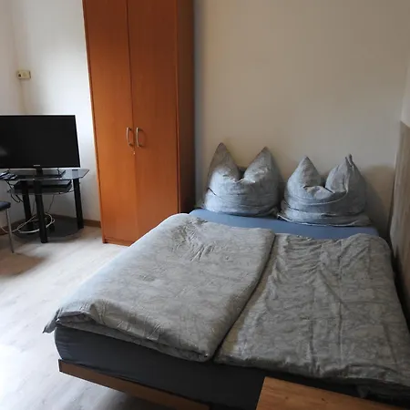 Monteurwohnung Fekete Апартаменты *