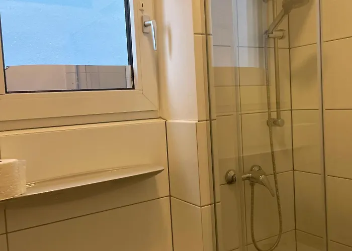 Διαμέρισμα Monteurwohnung Fekete Σόλινγκεν